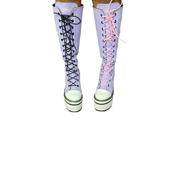 YRU “Kuromi” Platform Lace-Up Boots - Picture 5 of 14